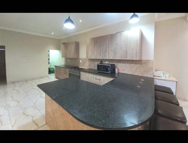 3 BEDROOM PROPERTY TO RENT IN RASLOUW